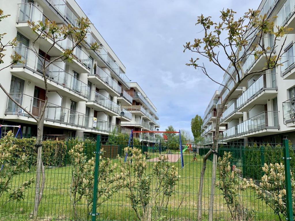 Horyzont Apartamenty - Osiedle Bursztynowe كولوبرزيغ المظهر الخارجي الصورة